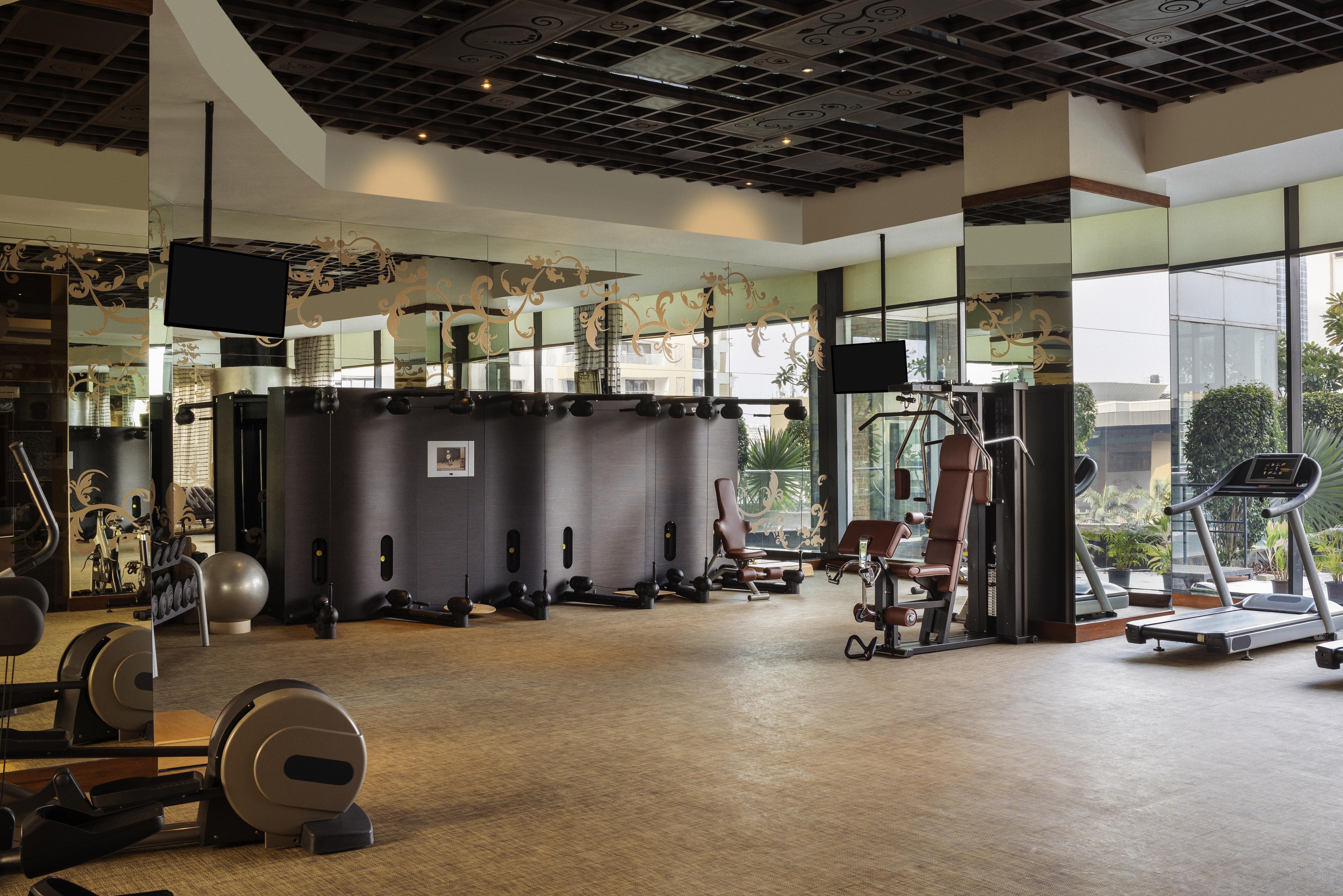 Sofitel Mumbai Bkc Hotel Exterior foto The gym at the hotel