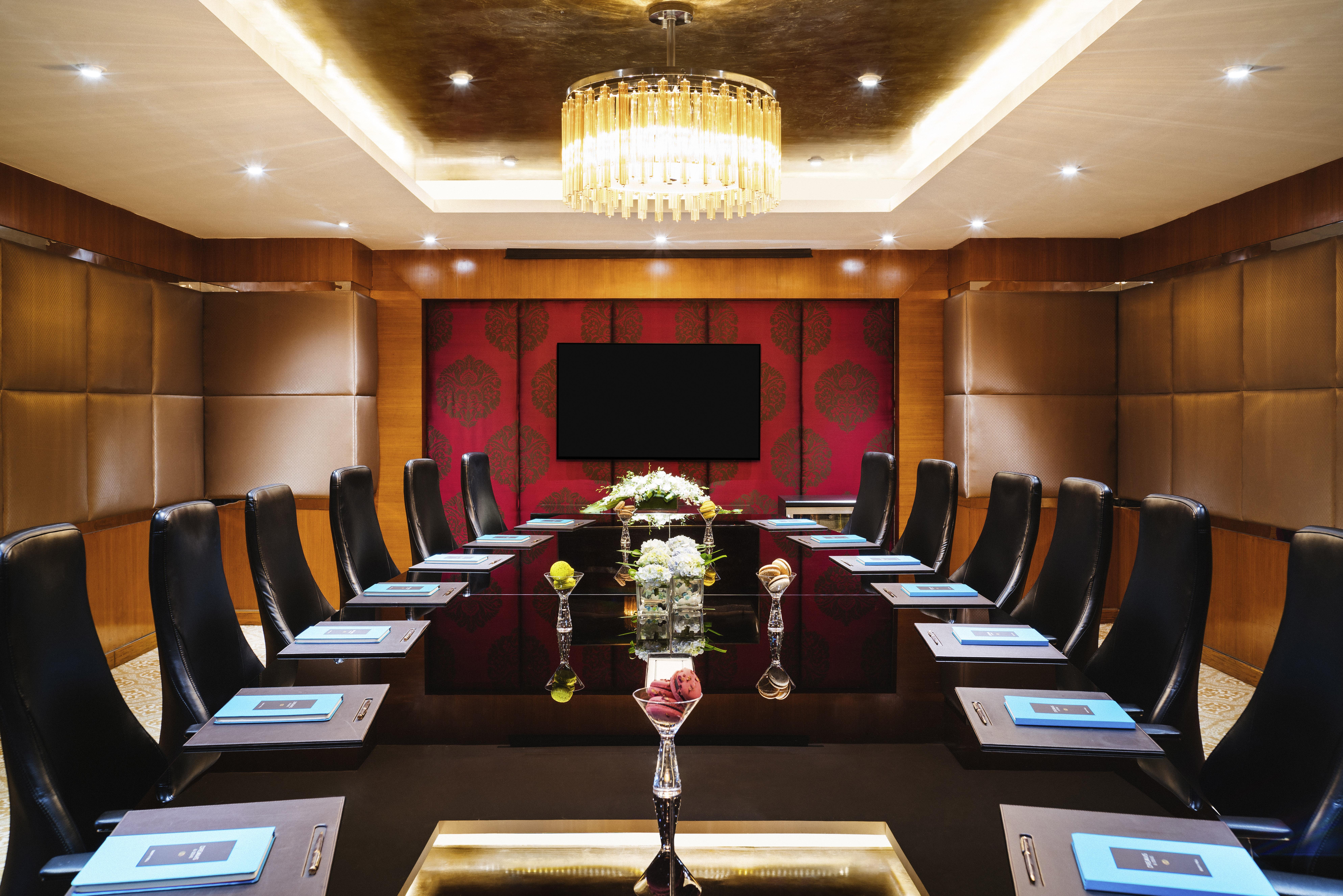 Sofitel Mumbai Bkc Hotel Exterior foto Boardroom at the Four Seasons Hotel, Hong Kong