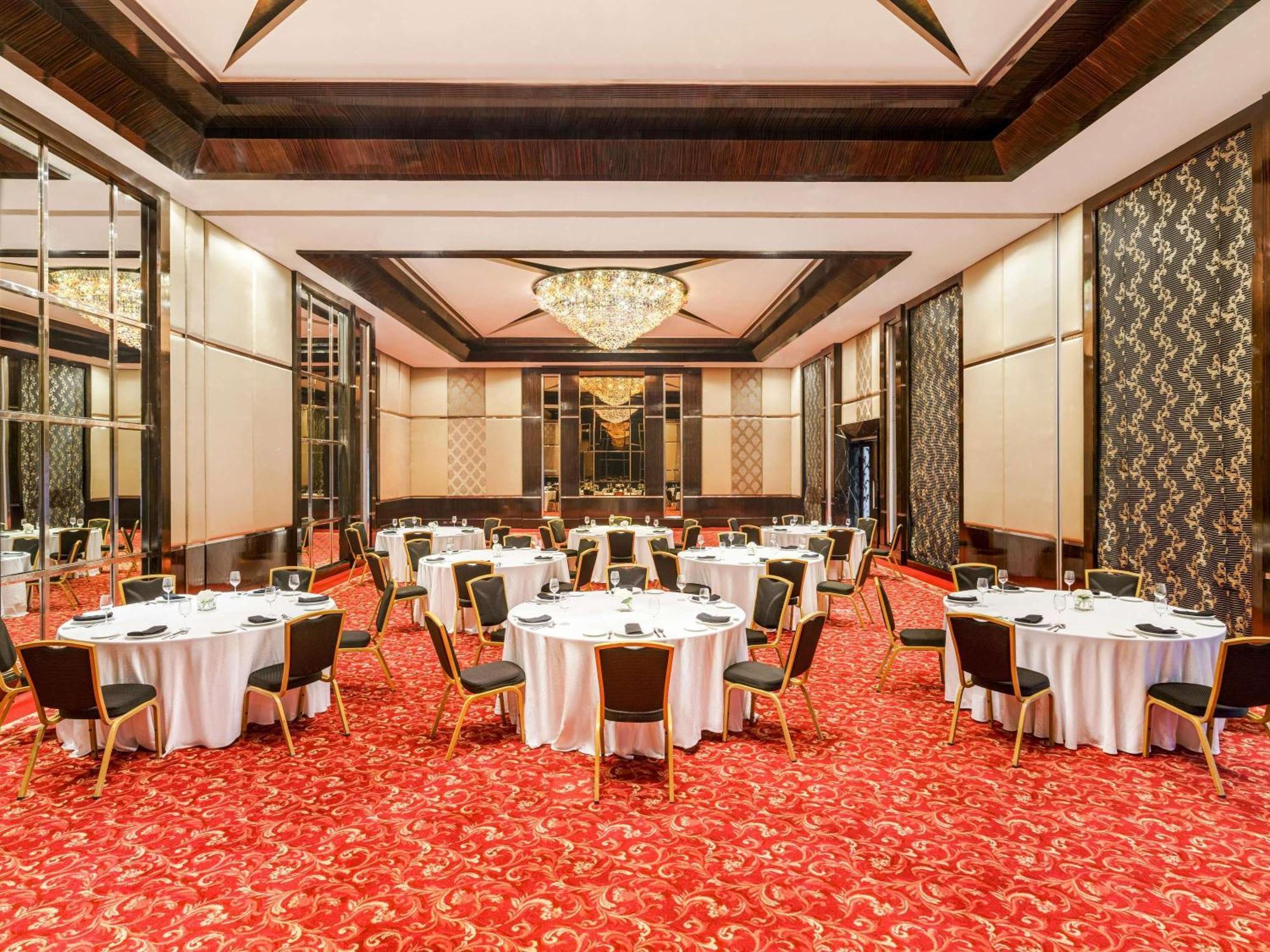 Sofitel Mumbai Bkc Hotel Exterior foto The ballroom